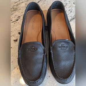 COACH women’s Mary Lock Up leather driving loafers. Size 8